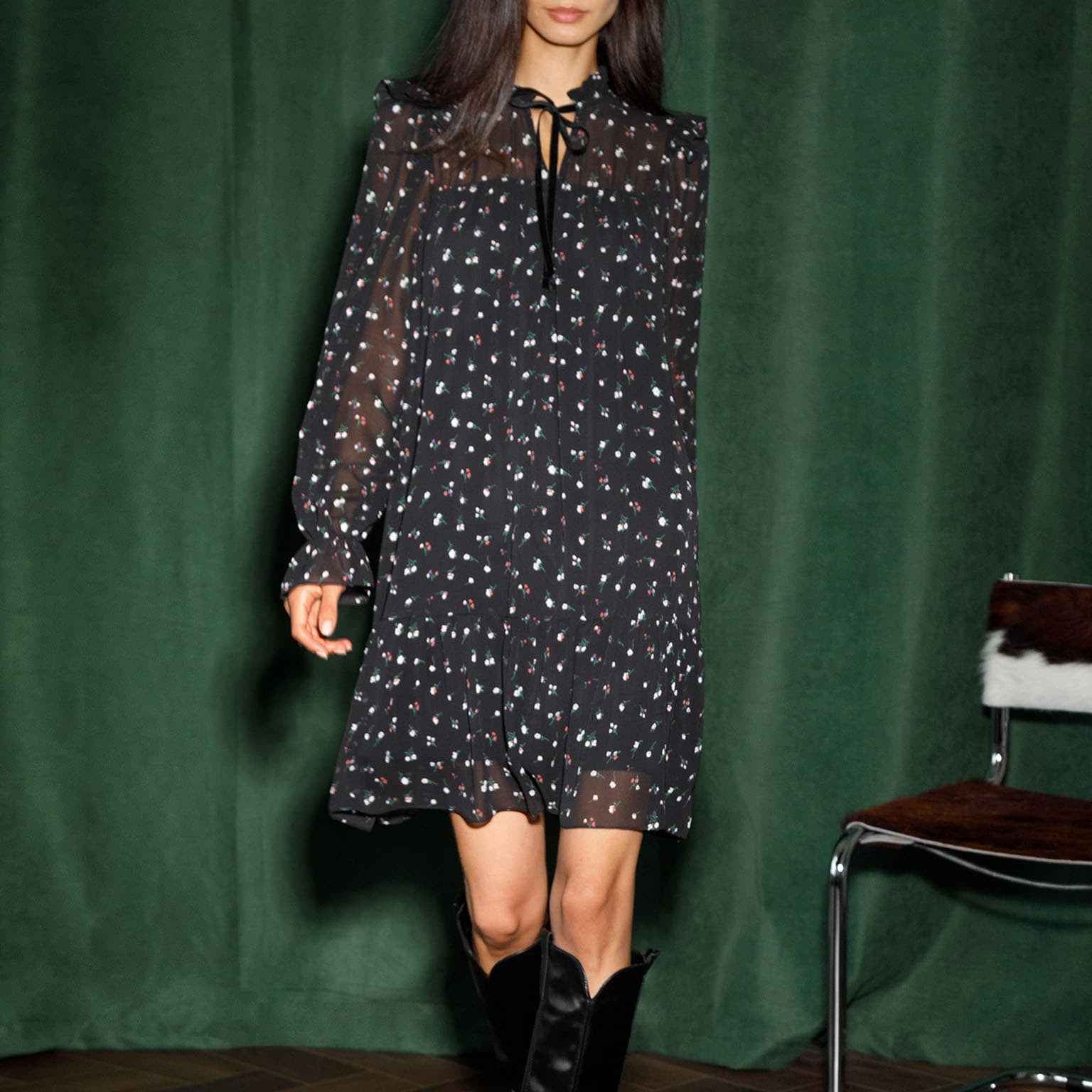 Garden Rose Chic Dress