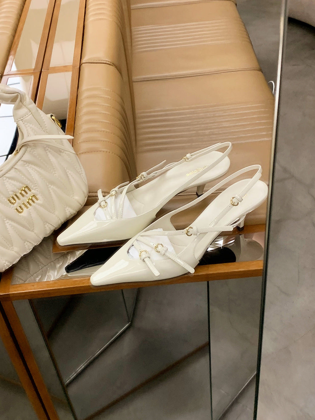 Timeless Ray Pumps