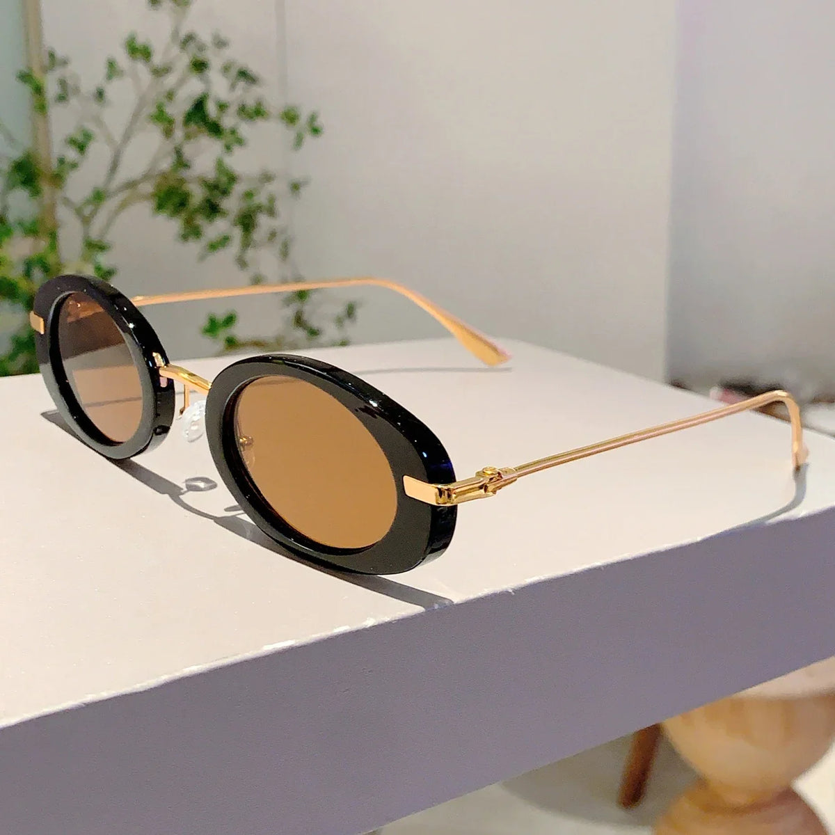 The Santoni Round Sunglasses