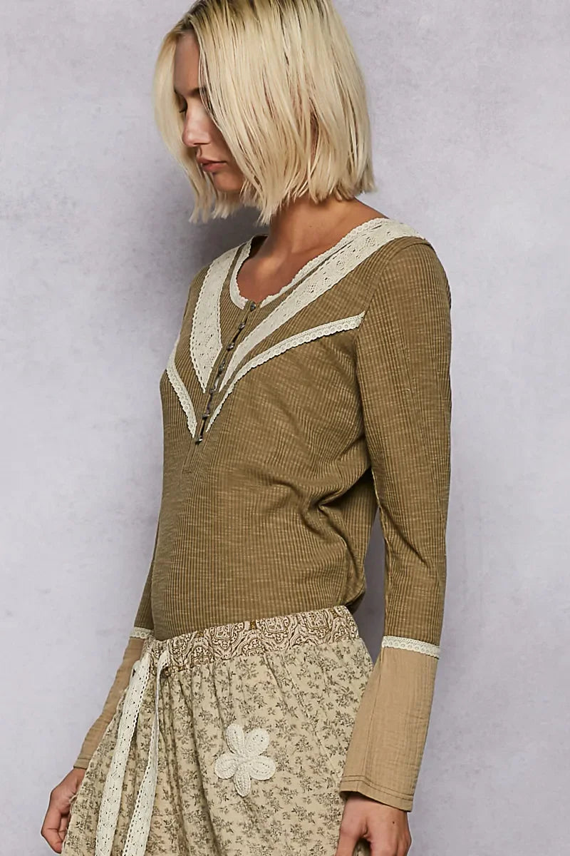 Savy Chic Edit Top- The Flower Chic Collection