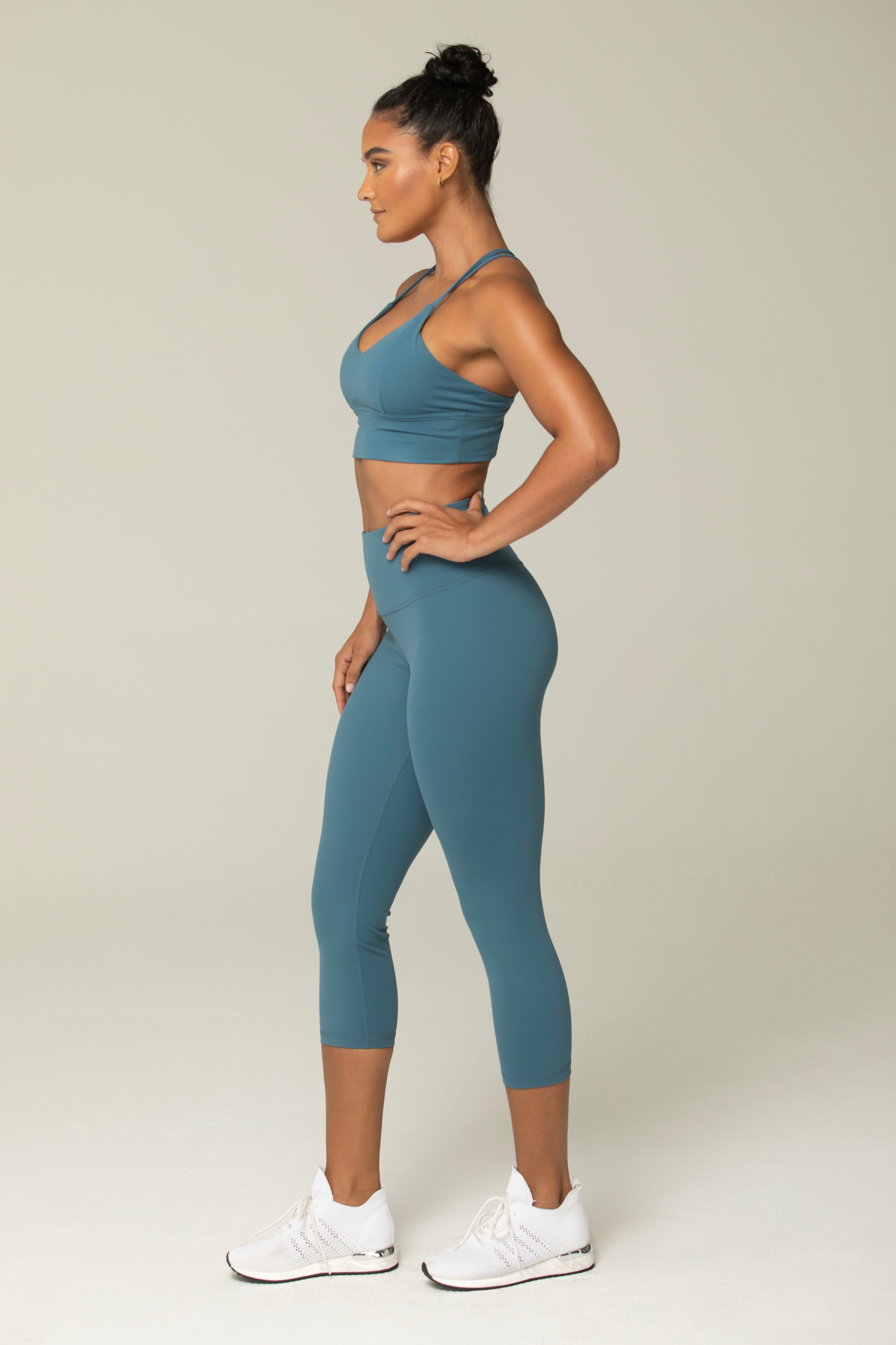 Day Dream Sports Bra & Active Leggings Set- The Yoga Chic Collection