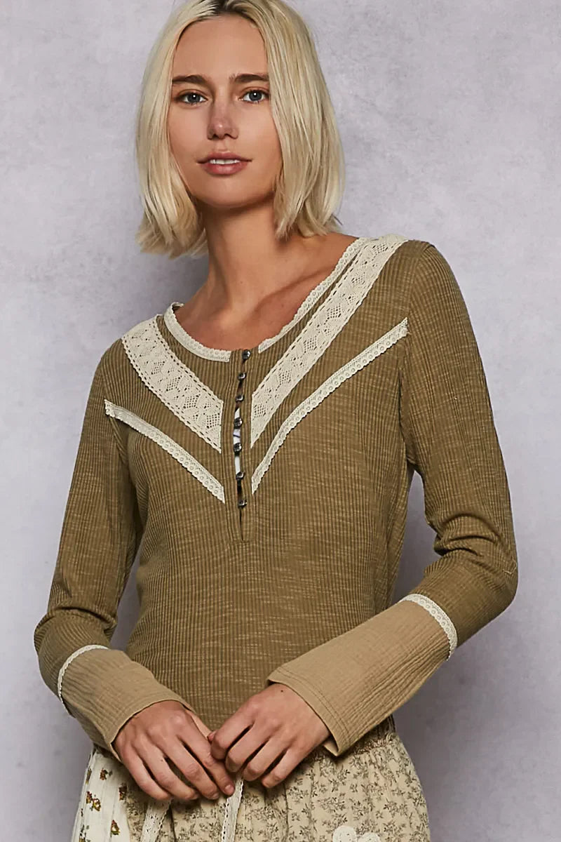 Savy Chic Edit Top- The Flower Chic Collection